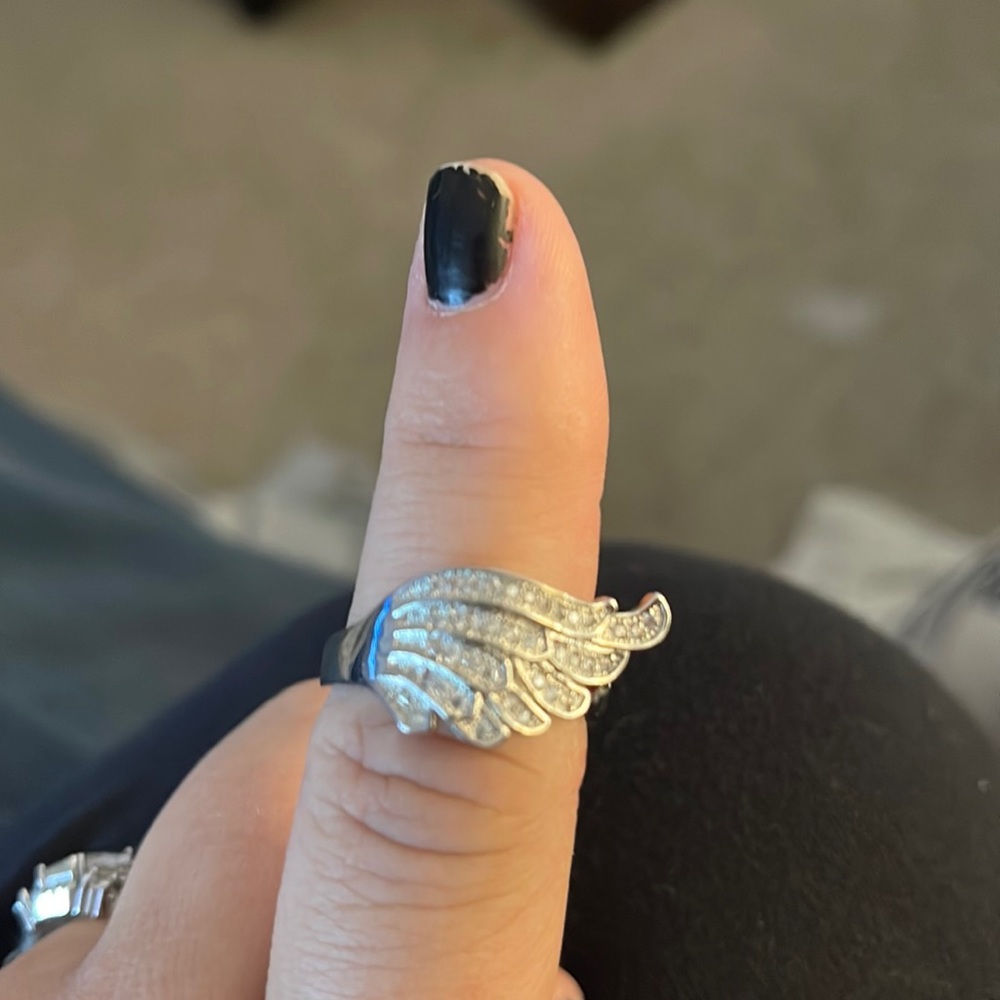 Angel wing ring